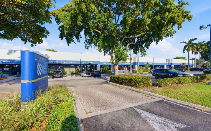 Pictures of Retail, Special Purpose property located at 132 North Federal Highway, Deerfield Beach, FL 33441 for lease - image #1
