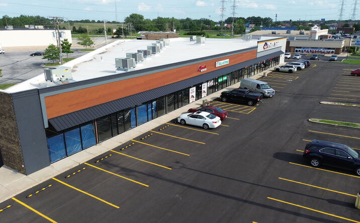 Pictures of Retail property located at 16901 Torrence Avenue, Lansing, IL 60438 for lease - image #1