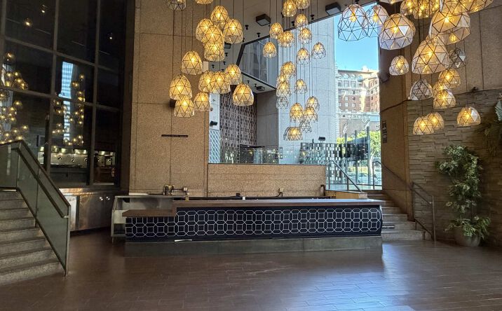 Pictures of Retail, Restaurant property located at 800 W 6th St, Los Angeles, CA 90017 for lease - image #1