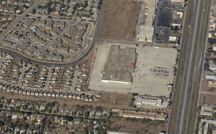 Pictures of Retail property located at 2015 SW Loop 410, San Antonio, TX 78227 for lease - image #1