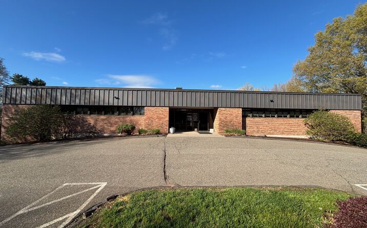 Pictures of Retail, Office property located at 535 SAYBROOK RD, MIDDLETOWN, CT 06457-4743 for lease - image #1