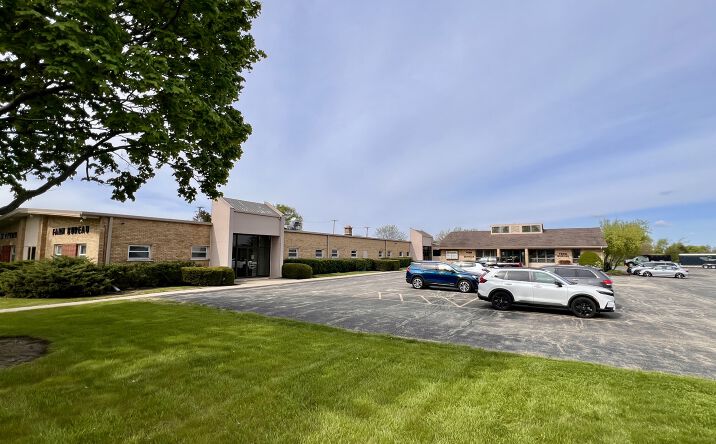 Pictures of Office property located at 70 US Highway 45, Grayslake, IL 60030 for lease - image #1
