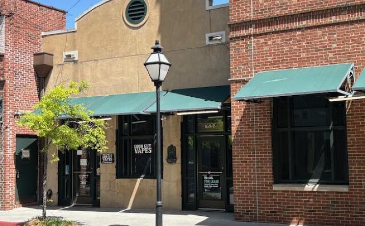 Pictures of Retail property located at 168 Church Street # B, Charleston, SC 29401 for lease - image #1