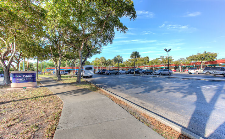 Pictures of Retail property located at 13900 Northwest 67th Avenue, Miami Lakes, FL 33014 for lease - image #1