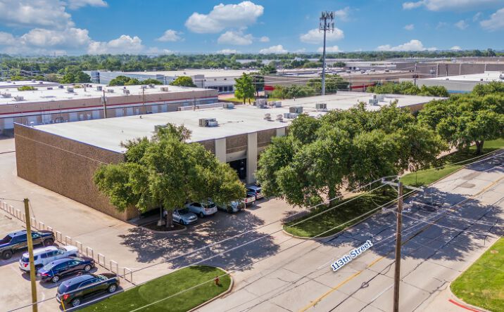 Pictures of Industrial property located at 2202 113TH ST, GRAND PRAIRIE, TX 75050-1200 for lease - image #1