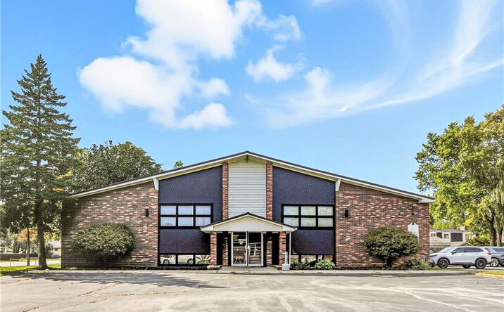 Pictures of Office property located at 550 CTR RD, WEST SENECA, NY 14224-2128 for lease - image #1