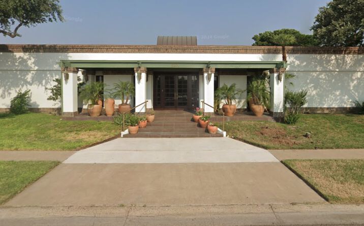 Pictures of Office property located at 5201 Tesoro Plaza, Laredo, TX 78041 for lease - image #1