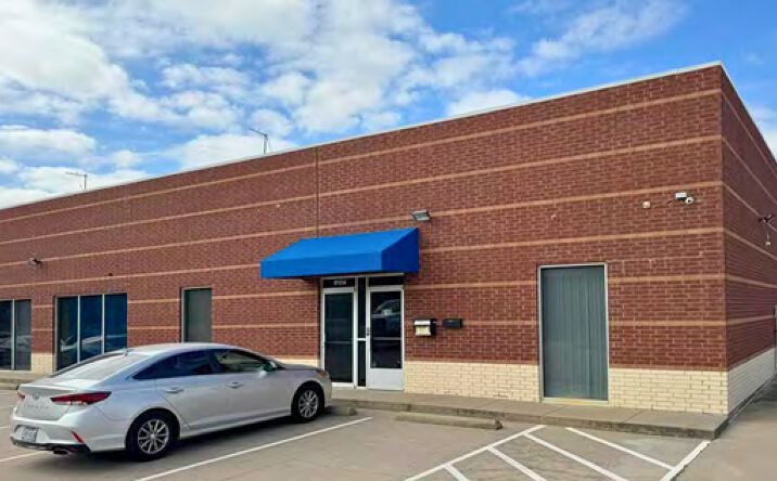 Pictures of Retail property located at 3901 Parker Rd, Plano, TX 75023 for lease - image #1