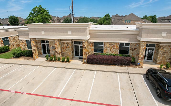 Pictures of Office property located at 20008 Champion Forest Drive, Spring, TX 77379 for lease - image #1