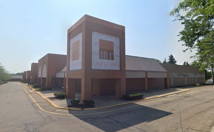 Pictures of Retail property located at 4844 Everhard Road Northwest, Canton, OH 44718 for lease - image #1