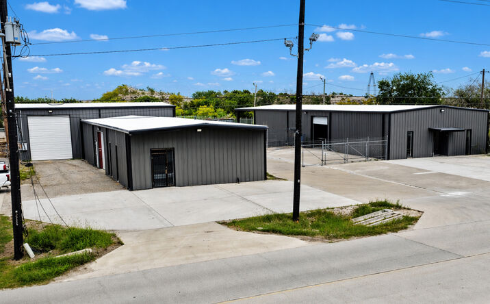Pictures of Industrial property located at 222-226 Flato Road, Corpus Christi, TX 78405 for lease - image #1