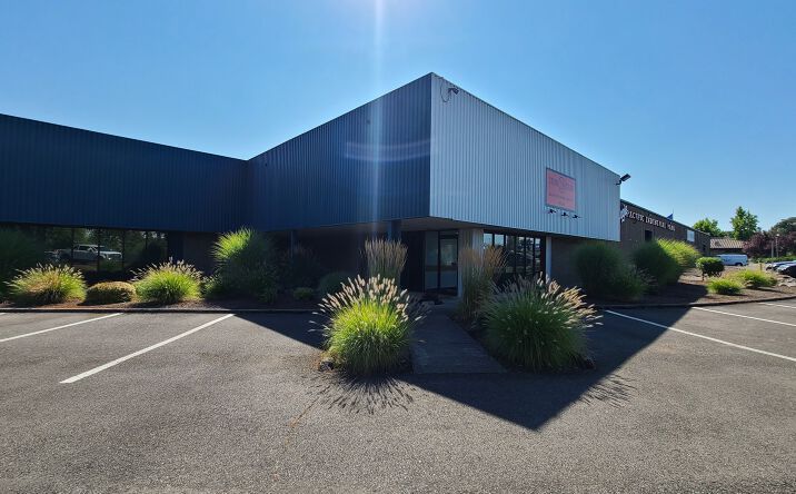 Pictures of Industrial property located at 4925 Indian School Rd NE, Salem, OR 97305 for lease - image #1