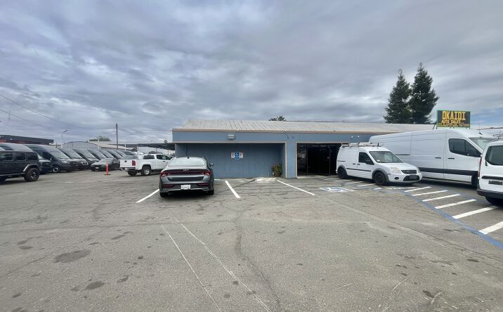 Pictures of Retail property located at 1941 EL CAMINO AVE, SACRAMENTO, CA 95815-2817 for lease - image #1