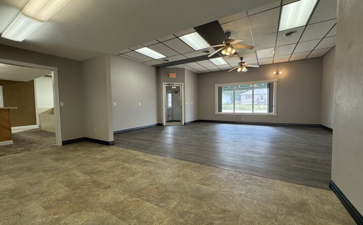 Pictures of Retail, Office, Special Purpose property located at 35 N Walker Way, Sun Prairie, WI 53590 for lease - image #1