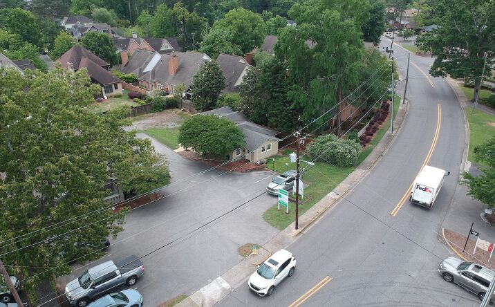Pictures of Office property located at 1745 Oxmoor Road, Birmingham, AL 35209 for lease - image #1