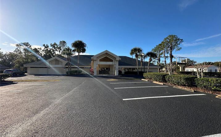 Pictures of Office property located at 640 South Lake Street, Leesburg, FL 34748 for lease - image #1