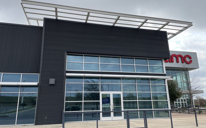 Pictures of Retail property located at 700 1/2 W PARMER LN, AUSTIN, TX 78753 for lease - image #1