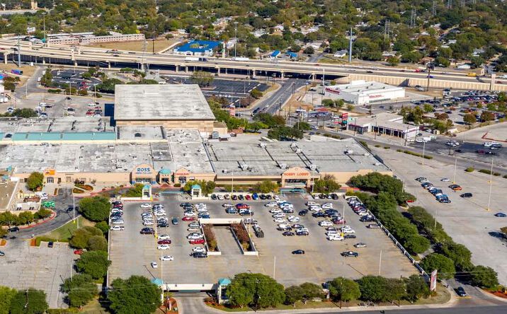 Pictures of Retail, Office property located at 4522 Fredericksburg Rd, San Antonio, TX 78201 for lease - image #1