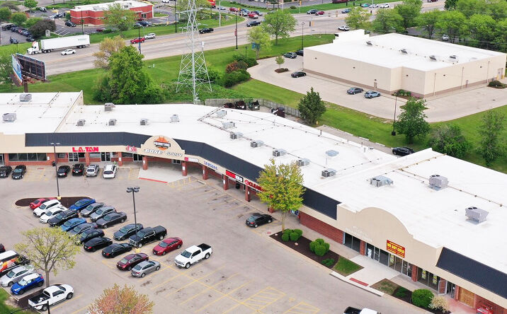 Pictures of Retail property located at 6905-6943 E. State St, Rockford, IL 61108 for lease - image #1