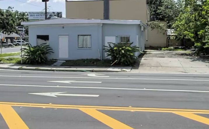 Pictures of Retail, Office, Restaurant property located at 904 7th Avenue East, Bradenton, FL 34208 for lease - image #1
