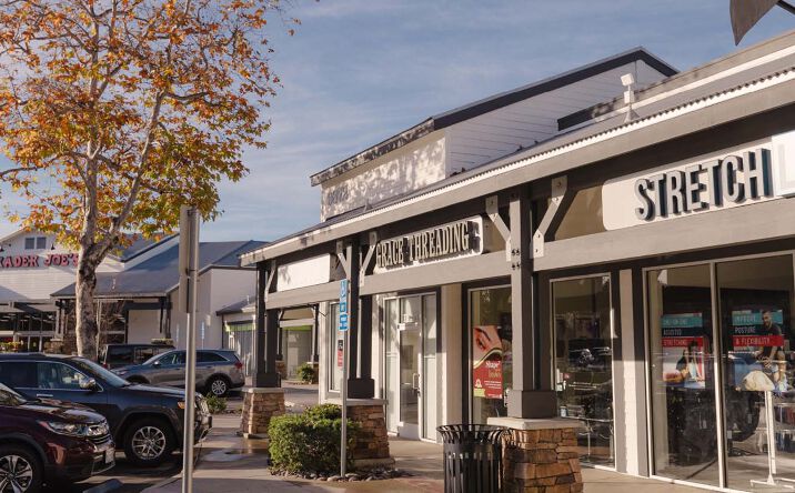 Pictures of Retail property located at 9838-9880 Hibert St, San Diego, CA 92131 for lease - image #1