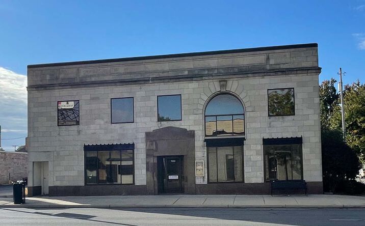 Pictures of Retail, Office property located at 1025-1033 W Sylvania Ave, Toledo, OH 43613 for lease - image #1