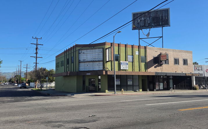 Pictures of Office property located at 22065 Sherman Way, Los Angeles, CA 91303 for lease - image #1