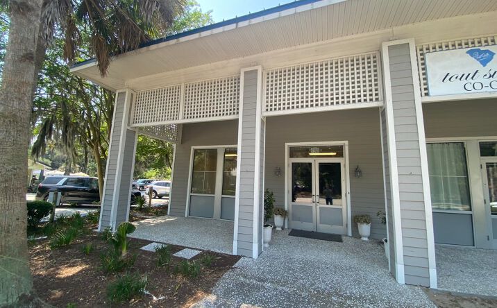 Pictures of Retail, Office, Special Purpose property located at 1420 Ribaut Road, Port Royal, SC 29935 for lease - image #1