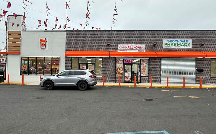 Pictures of Retail property located at 12204 Merrick Boulevard, New York, NY 11434 for lease - image #1