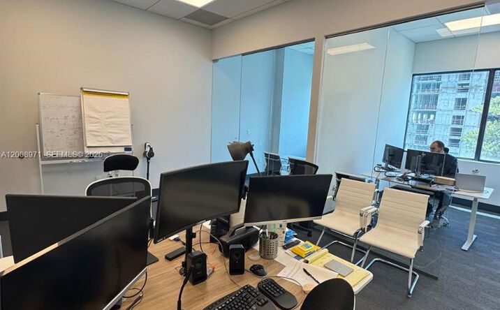 Pictures of Office property located at 19790 W Dixie Hwy 307 Hwy, Aventura, FL 33180 for lease - image #1