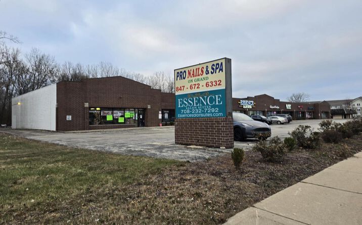 Pictures of Retail, Office property located at 3701 W Grand Avenue, Gurnee, IL 60031 for lease - image #1
