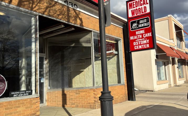 Pictures of Office, Retail property located at 430 W Virginia Street 430, Crystal Lake, IL 60014 for lease - image #1
