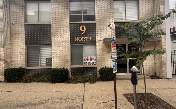 Pictures of Office property located at 9 County Street, Waukegan, IL 60085 for lease - image #1