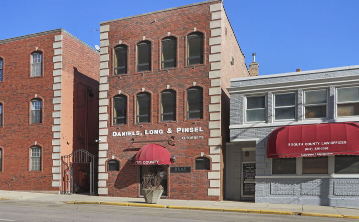 Pictures of Office property located at 7 N County Street, Waukegan, IL 60085 for lease - image #1
