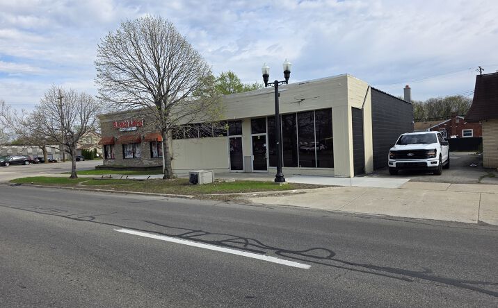 Pictures of Retail, Office, Industrial property located at 25241 W Warren Street, Dearborn Heights, MI 48127-2148 for lease - image #1