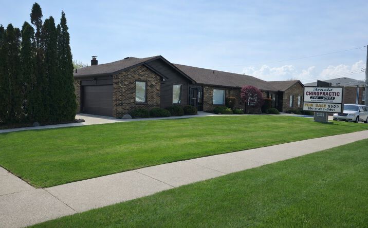 Pictures of Office property located at 31936 Harper Avenue, St Clair Shores, MI 48082 for lease - image #1