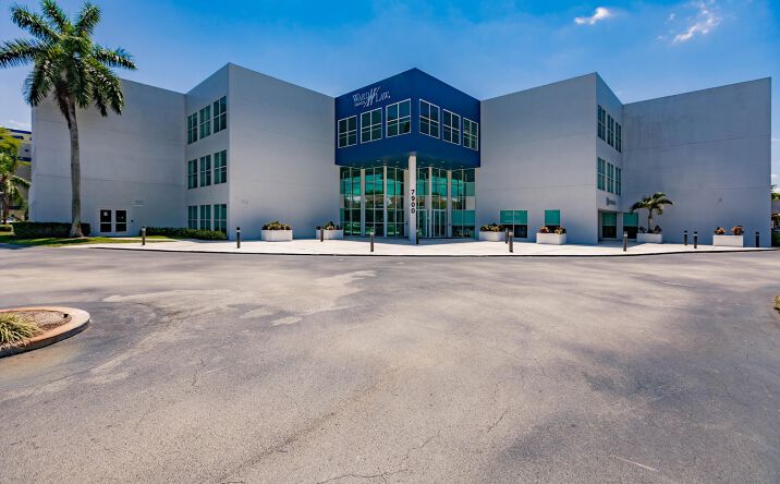 Pictures of Office property located at 7900 NW 154th Street, Miami Lakes, FL 33016 for lease - image #1