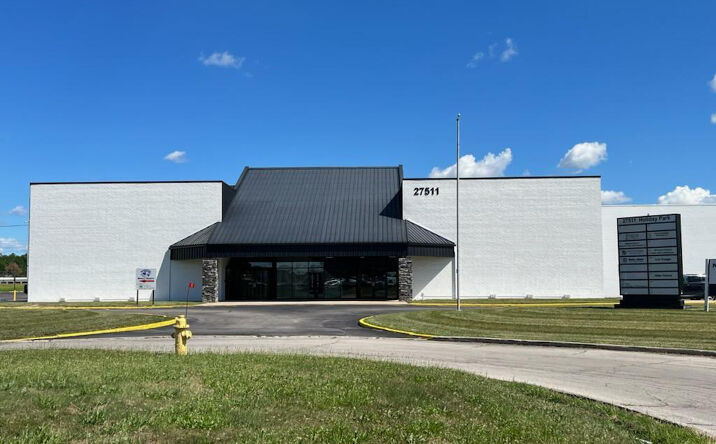 Pictures of Office property located at 27511 Holiday Lane, Perrysburg, OH 43551 for lease - image #1