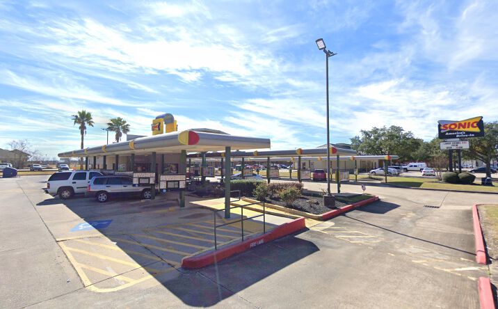 Pictures of Retail, Restaurant property located at 11110 Scarsdale Boulevard, Houston, TX 77089 for lease - image #1