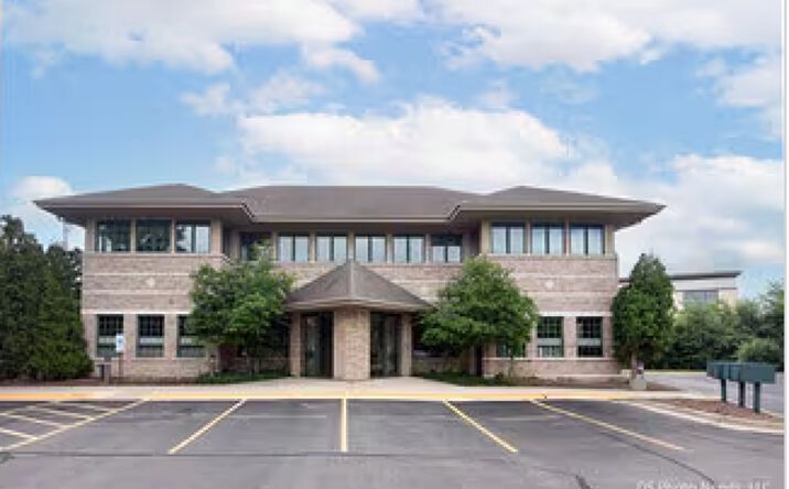 Pictures of Office property located at 1 Golfview Rd, Lake Zurich, IL 60047 for lease - image #1