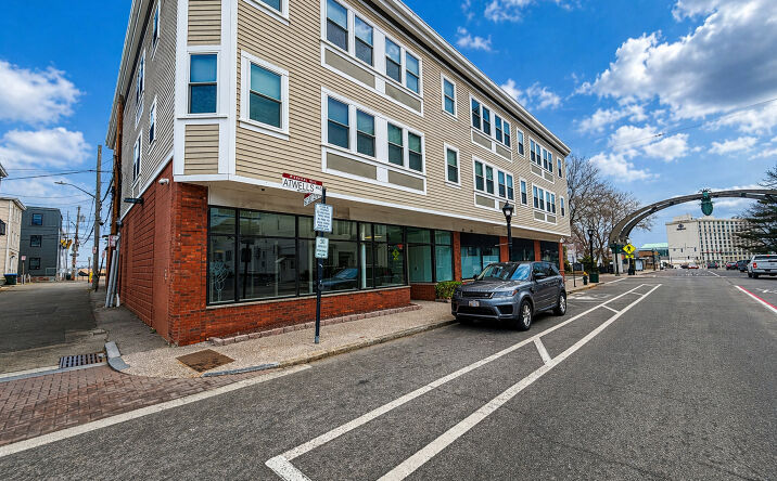 Pictures of Retail, Restaurant property located at 125 Atwells Avenue, Providence, RI 02903 for lease - image #1
