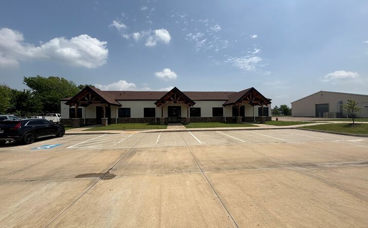 Pictures of Office property located at 7501 Veterans Ave, Fort Smith, AR 72916-5055 for lease - image #1