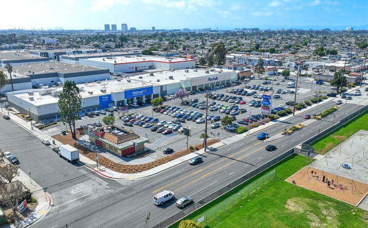 Pictures of Retail property located at 14333-14485 South Inglewood Avenue, Hawthorne, CA 90250 for lease - image #1
