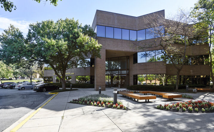 Pictures of Office property located at 818 W Diamond Ave, Gaithersburg, MD 20878 for lease - image #1