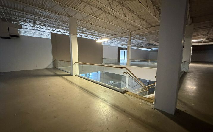 Pictures of Retail property located at 590 New Jersey 38, Maple Shade, NJ 08052 for lease - image #1
