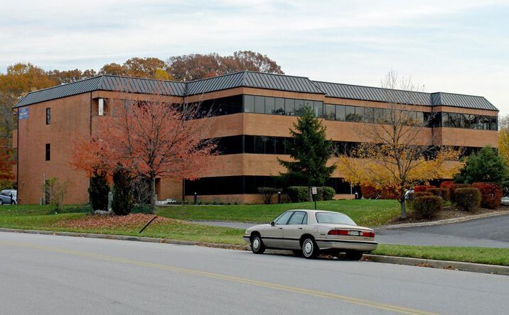 Pictures of Office property located at 516 N Rolling Road, Catonsville, MD 21228 for lease - image #1