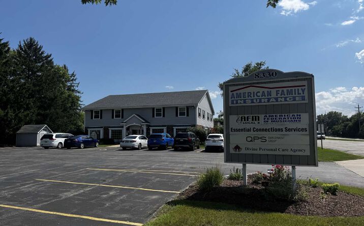 Pictures of Office property located at 8330 N Teutonia Ave, Brown Deer, WI 53209 for lease - image #1