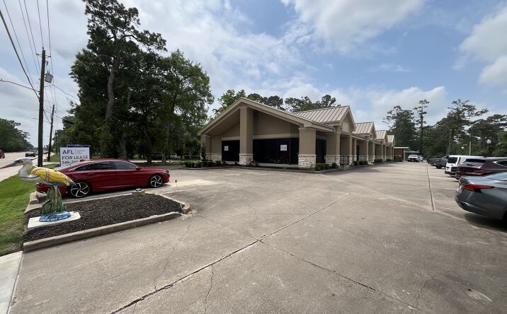 Pictures of Retail, Office, Special Purpose property located at 1621 FM 517 Road East, Dickinson, TX 77539 for lease - image #1