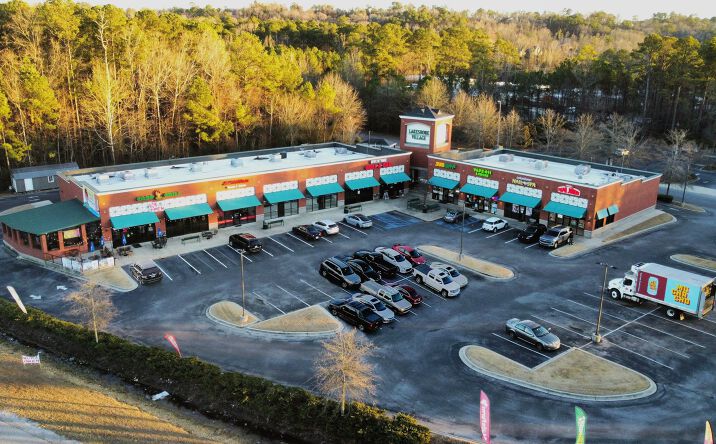 Pictures of Retail property located at 100 Frankfurt Circle, Birmingham, AL 35211 for lease - image #1
