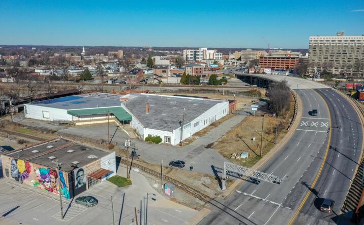 Pictures of Retail, Land property located at 300 W Gate City Blvd, Greensboro, NC 27406 for lease - image #1
